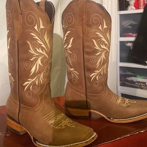 Alfa Cowboy boots